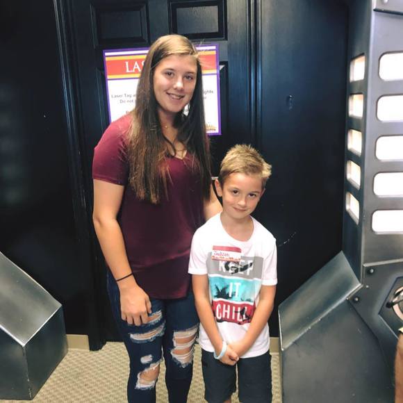 Meet your Posher, Katie - Picture 1 of 1